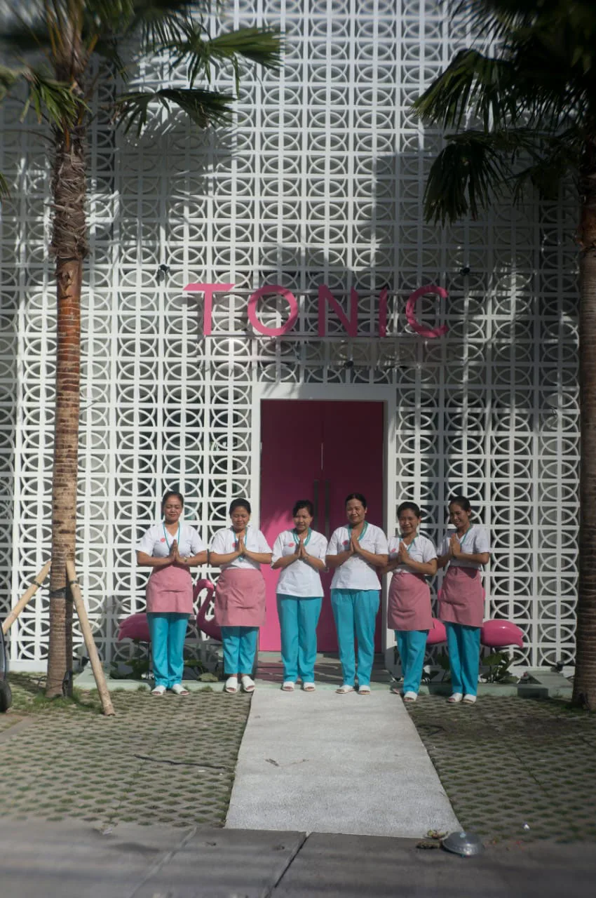 The signature pink interior of Tonic Canggu